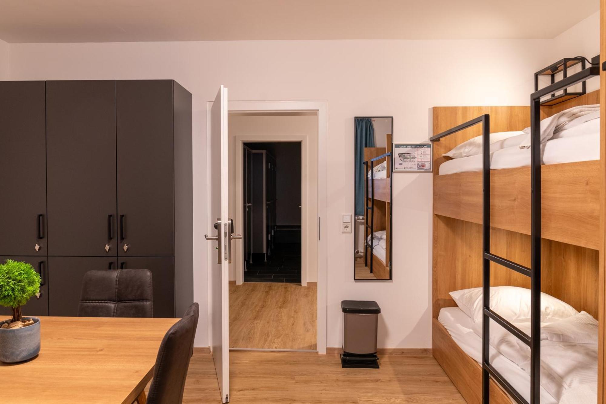 Brauhaus-Hotel Koenig Von Flandern Augsburg Exteriör bild